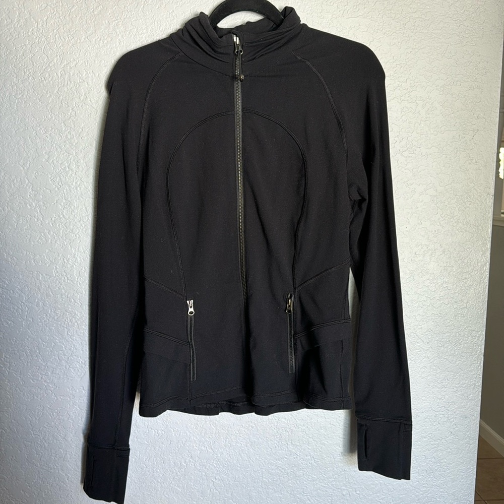 Lululemon women’s jacket